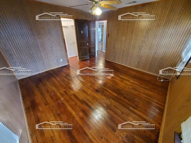Building Photo - 3/2 Home Now Available in Fort Worth!
