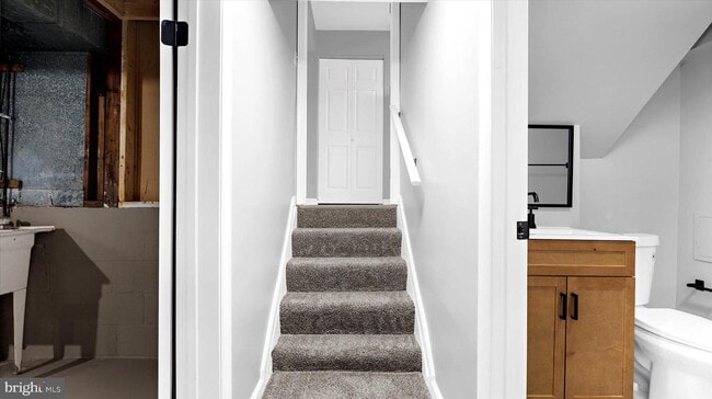 Building Photo - 8009 Nolcrest Rd