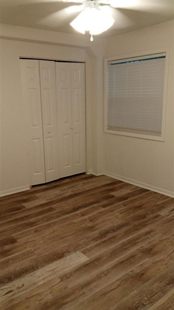 Building Photo - Modern 2-Bed, 1-Bath Oasis with Central Ai...