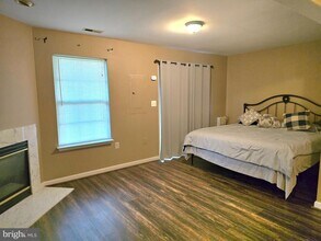 Building Photo - 3516 Community Dr
