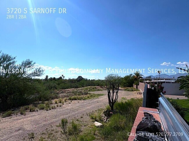 Building Photo - 3720 S Sarnoff Dr