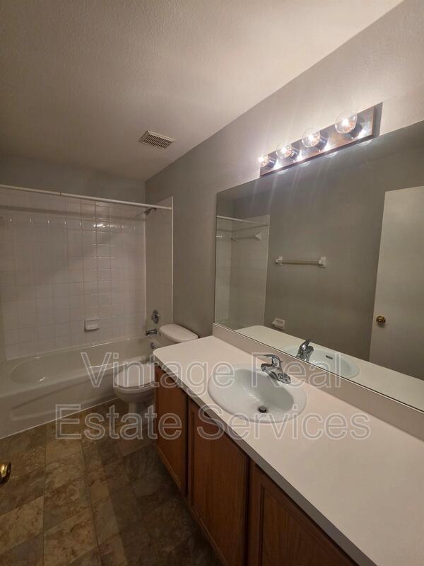 Building Photo - 2260 Fluorshire Dr