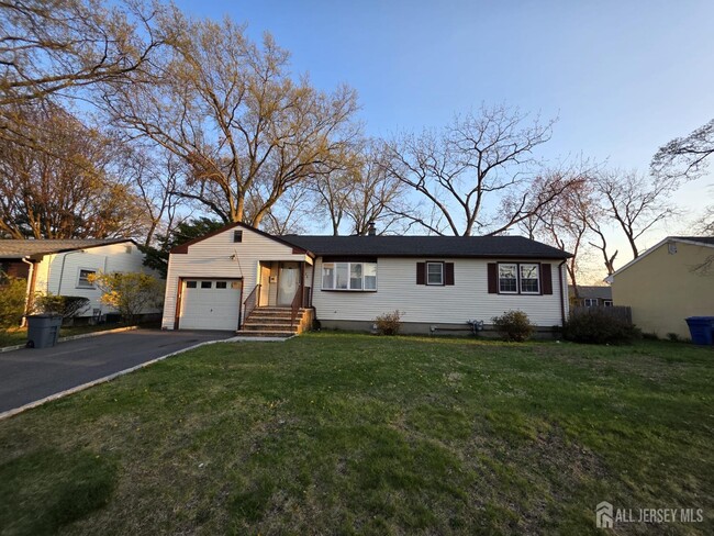 Building Photo - 236 Merchants Ave