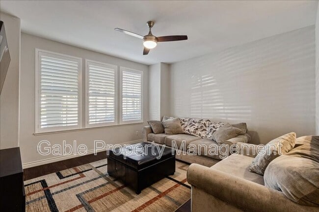 Building Photo - 24136 Victoria Ln