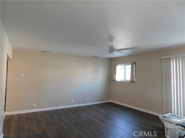 Building Photo - 755 Valley View Ave