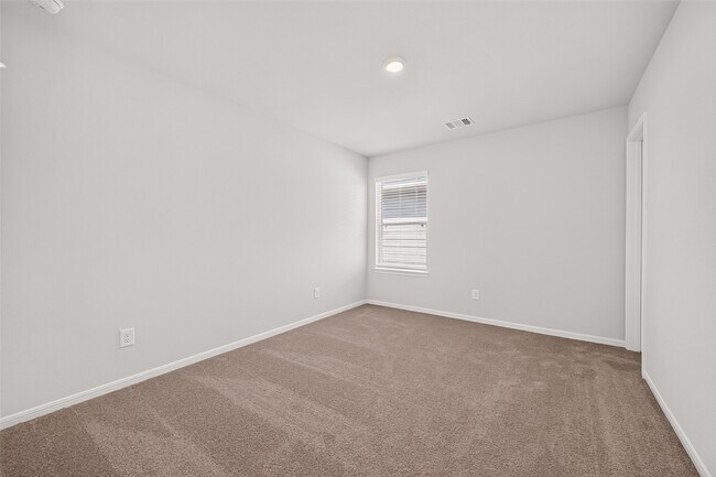 Building Photo - 15610 Coneflower Hls Dr
