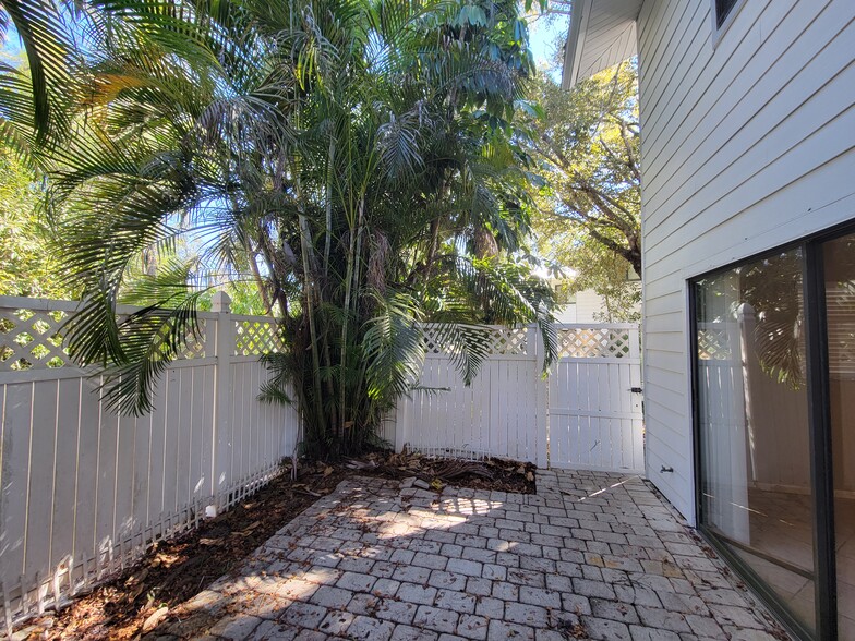 Building Photo - 7752 Tamara Lee Ct