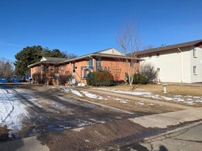 Building Photo - 1103 1/2 Emigh St-