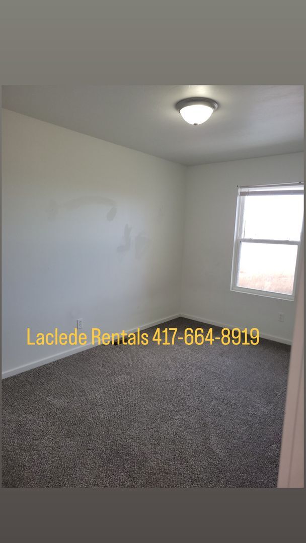 Building Photo - 3 BEDROOM 2.5 BATHROOM TOWNHOUSE FOR RENT.