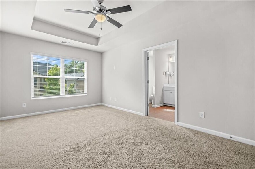 Building Photo - 3181 Meadowstone Ln SW