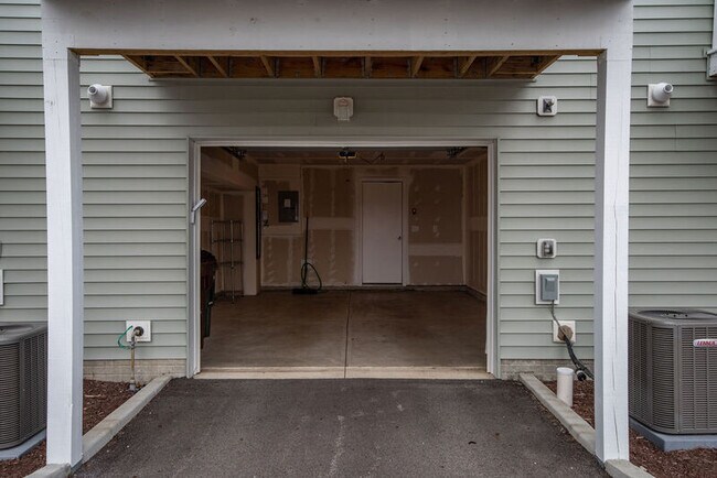 Building Photo - 5409 Greybull St