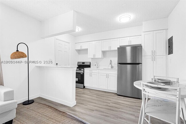 Building Photo - 13210 Memorial 208
