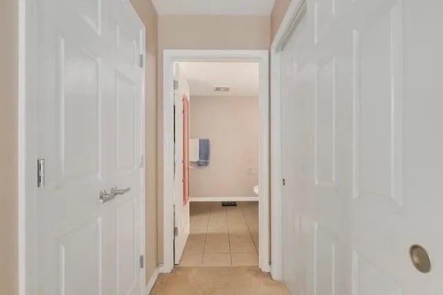 Building Photo - 5036 W Pensacola Ave