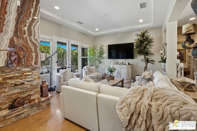 Building Photo - 104 Azzuro Dr