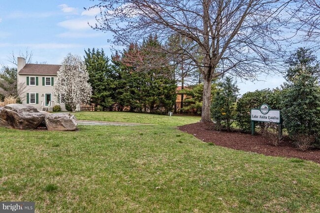 Building Photo - 10610 High Beach Ct