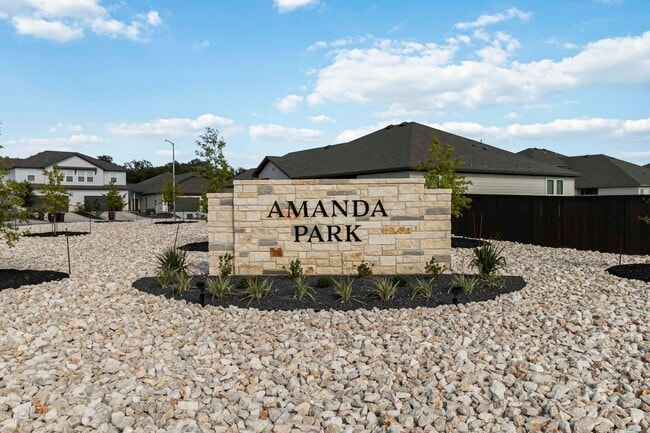 Building Photo - Brand New Amanda Park Townhome | 3 Bed, Private Yard & Modern Finishes