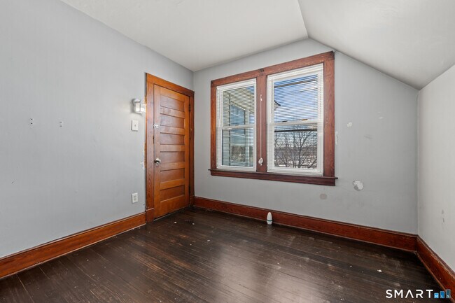 Building Photo - 811 East St