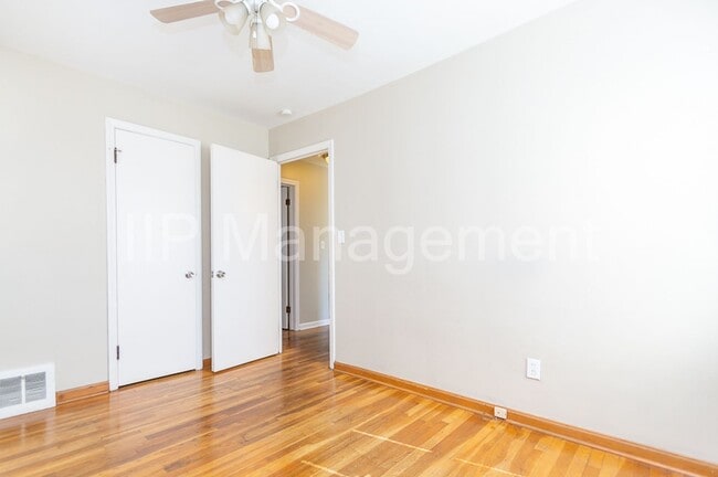 Building Photo - 14209 Emery Ave