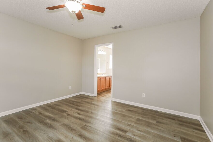 Building Photo - 3899 Pebble Brooke Circle South