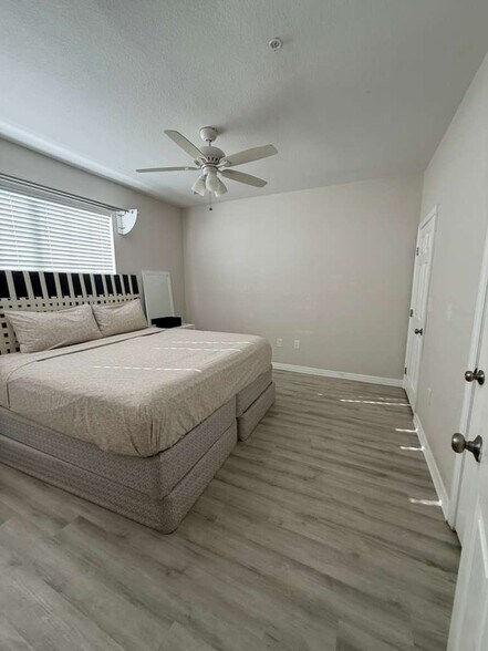 Building Photo - 5526 Pga Blvd