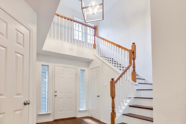 Building Photo - 76 S Piper Trace