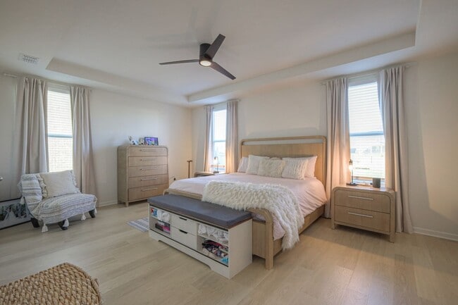 Building Photo - Beautiful 4 bed 3.5 bath over 3000 sq. ft. home with lots of upgrades in Mt. Juliet.  Perfect ent...