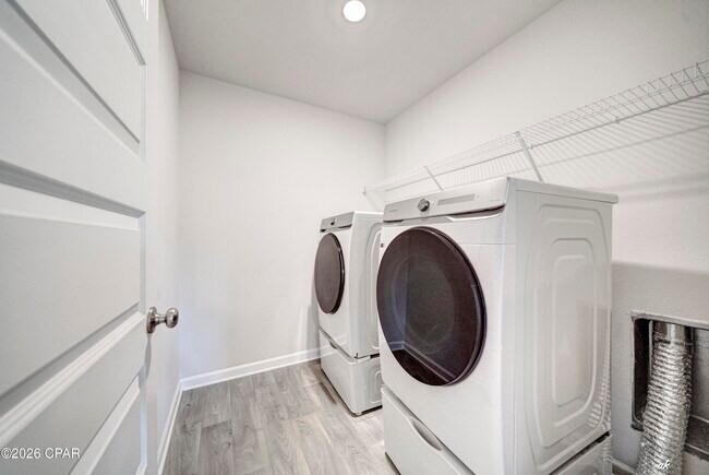 Building Photo - 4060 Silver Spur Rd