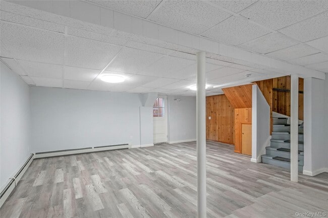 Building Photo - 630 Quaker Rd
