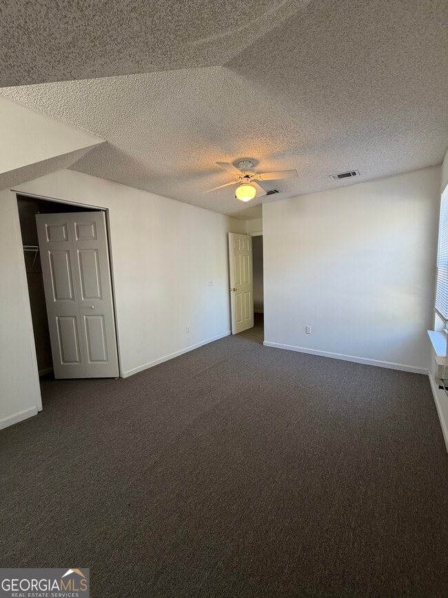 Building Photo - 303 Madison Ave