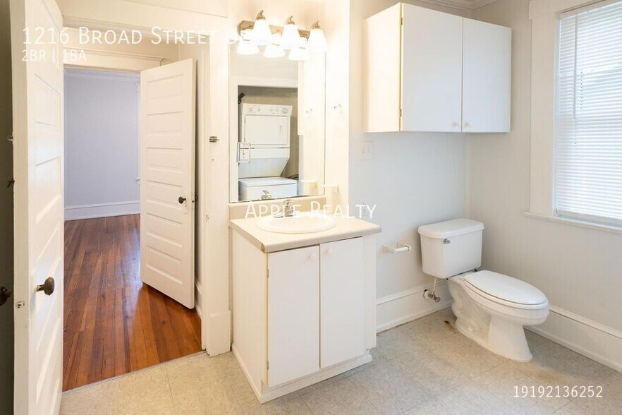 Building Photo - 1216 Broad St