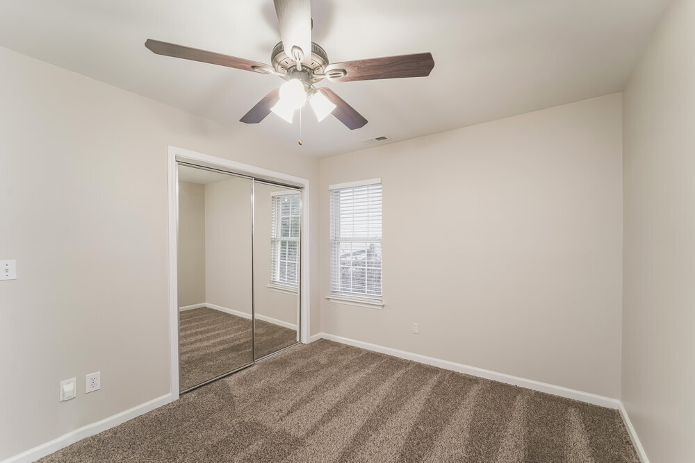 Building Photo - 785 Sir Raleigh Dr