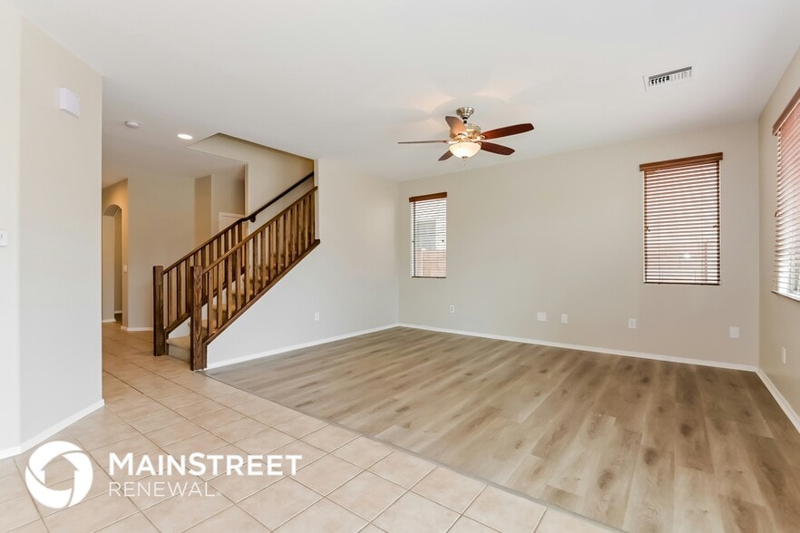 Building Photo - 12534 E Red Canyon Pl