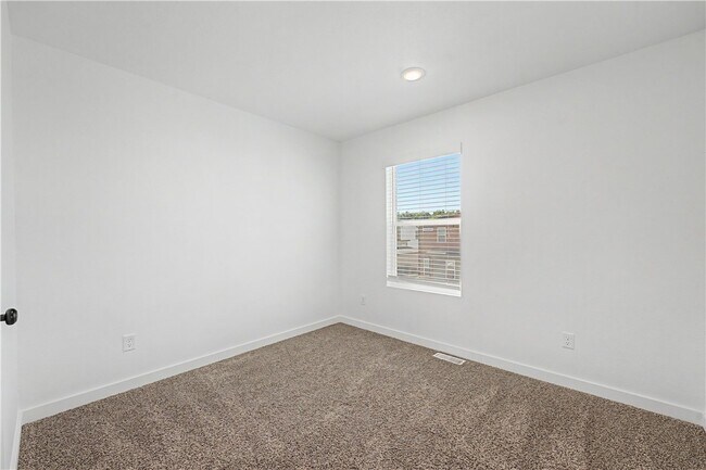 Building Photo - 890 Tennessee Ave