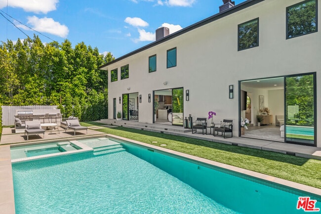 Building Photo - 17045 Otsego St