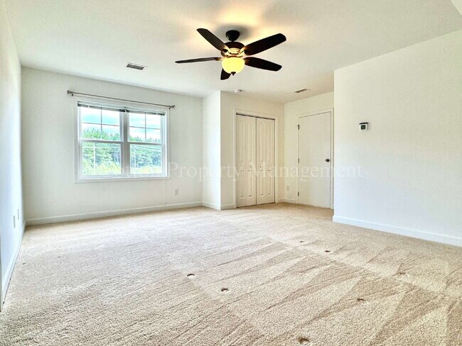 Building Photo - 5283 Vespar Ct