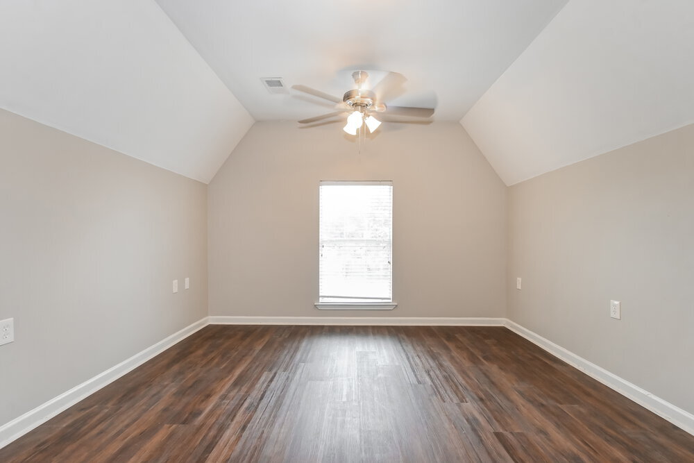 Building Photo - 8083 Delta Lakes Blvd