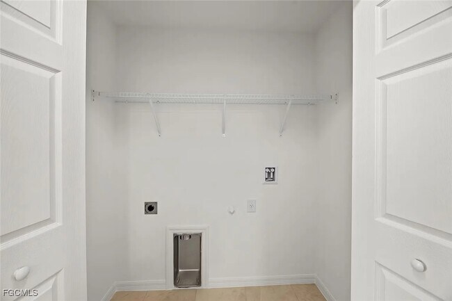 Building Photo - 3202 49th St W