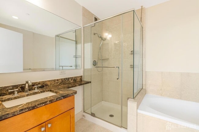 Building Photo - 1 Spring St