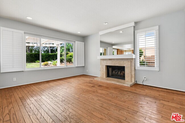 Building Photo - 2649 Rikkard Dr