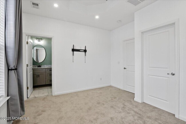 Building Photo - 107 Celebration Blvd