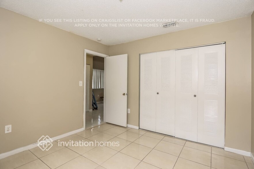 Building Photo - 12378 NW 98th Ave