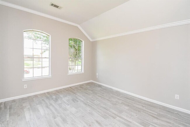 Building Photo - 23122 Beech Canyon Dr