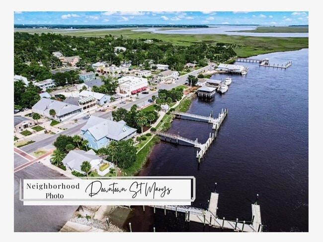 Building Photo - 208 Bartlett St