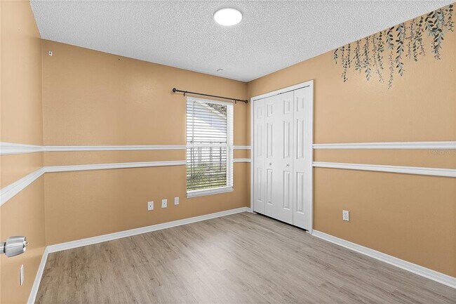 Building Photo - 40045 Palm St