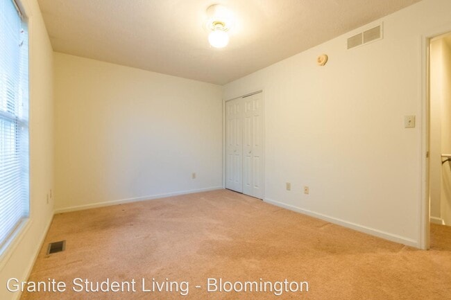 Building Photo - 2 br, 1.5 bath House - 702 Sherwood Hills Dr