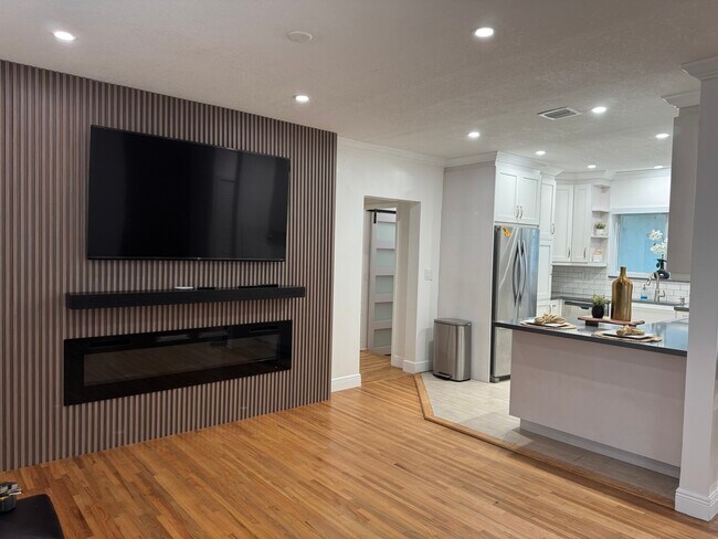 Building Photo - 8366 SW 37th St