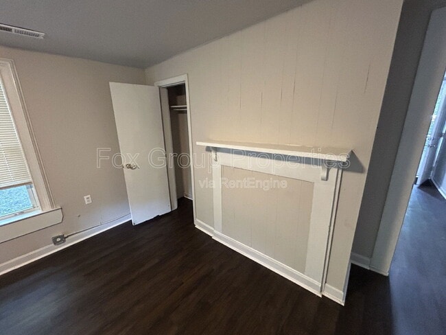 Building Photo - 1612 N McFarland St