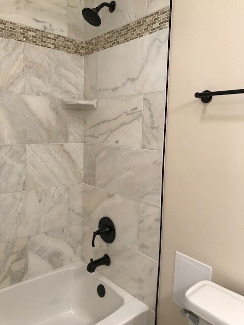 Shower - 7076 New Yorker Ave