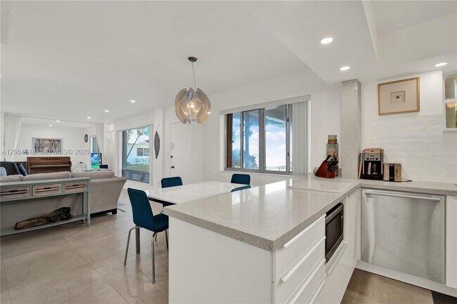 Building Photo - 7939 West Dr