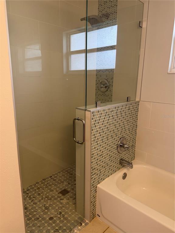 Building Photo - 6409 Golden Leaf Ct